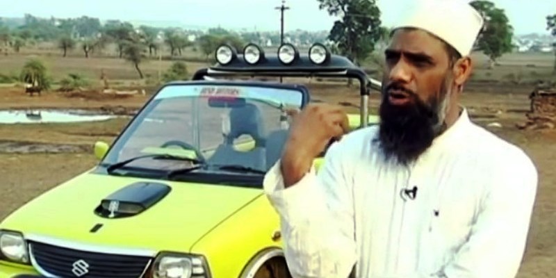 Mohammad Raees Markani và chiếc xe chạy bằng nước của mình