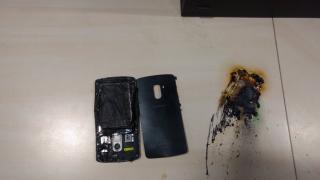 Smartphone phát nổ và bốc cháy