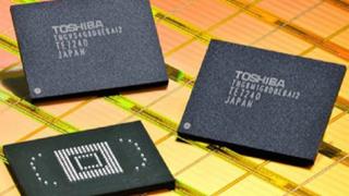 Quỹ đầu tư Bain Capital và Apple bảo ra 18 tỷ USD để mua lại mạng sản xuất chip của Toshiba.