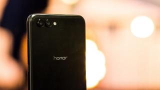 Trên tay Honor View 10 sắp lên kệ: Dáng đẹp, camera ngon, pin “bá đạo”