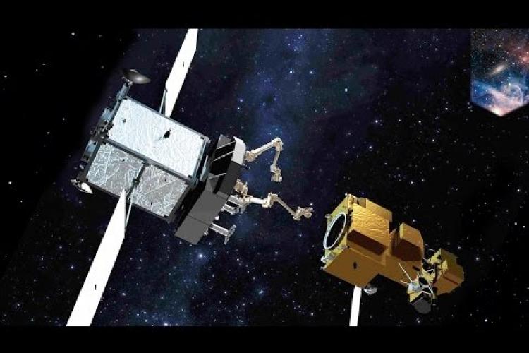 Robot chuyên sửa chữa vệ tinh trong vũ trụ của NASA hoạt động như thế nào?