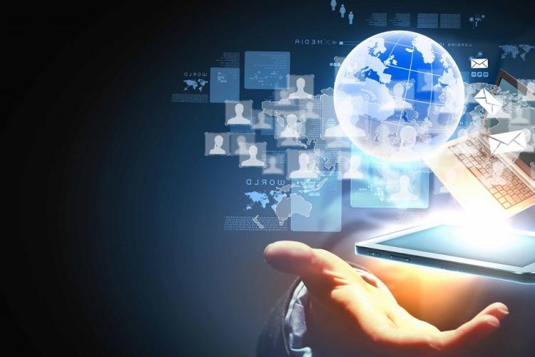 Microsoft từ bỏ mảng di động, tiến tới trí tuệ nhân tạo