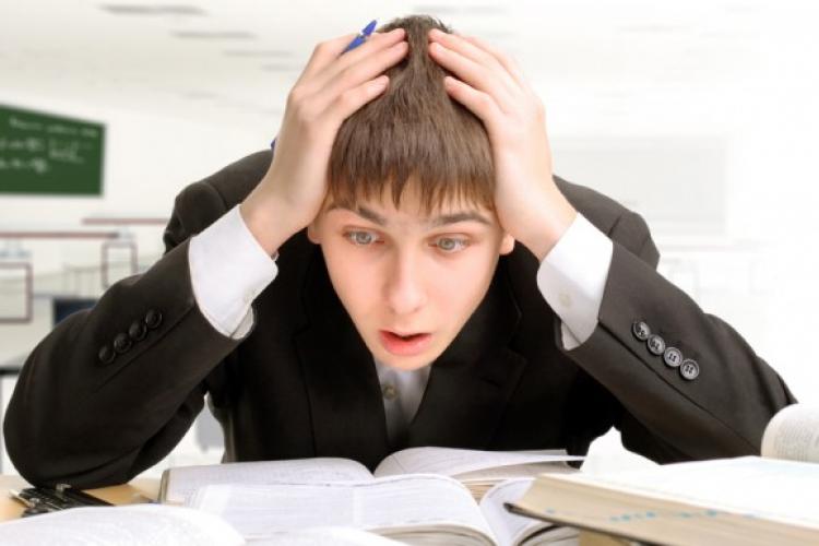 9 bài toán khiến cộng đồng mạng trên toàn thế giới đau não, có cả một câu dành cho học sinh lớp 3 của Việt Nam
